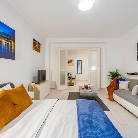 Del Mar Apartment Boedapest Buitenkant foto