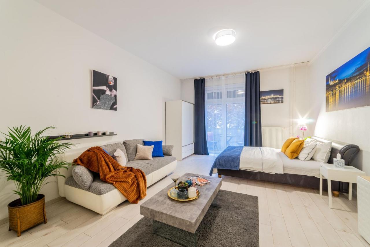 Del Mar Apartment Boedapest Buitenkant foto